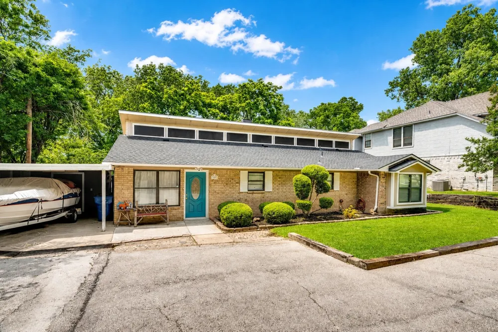 309 Lakewood Drive Waxahachie, TX 75165