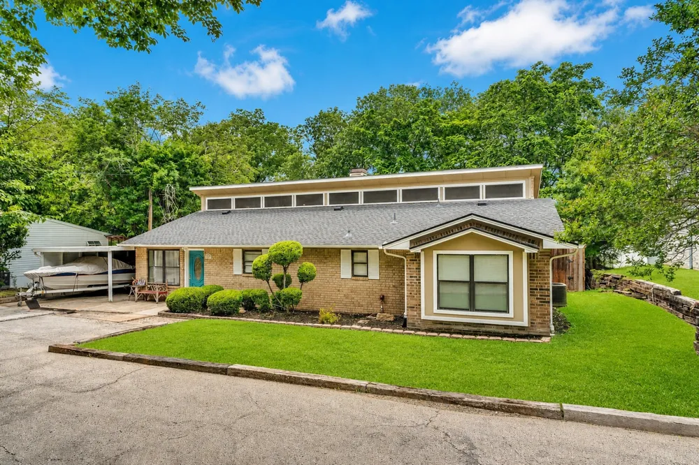 309 Lakewood Drive Waxahachie, TX 75165