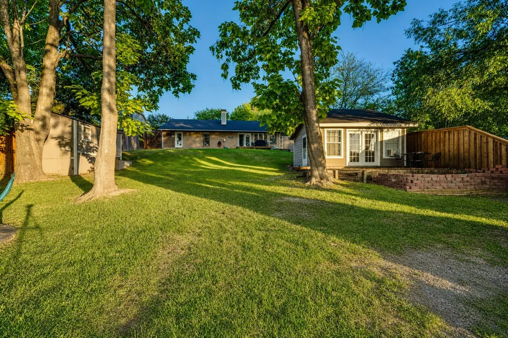 309 Lakewood Drive Waxahachie, TX 75165