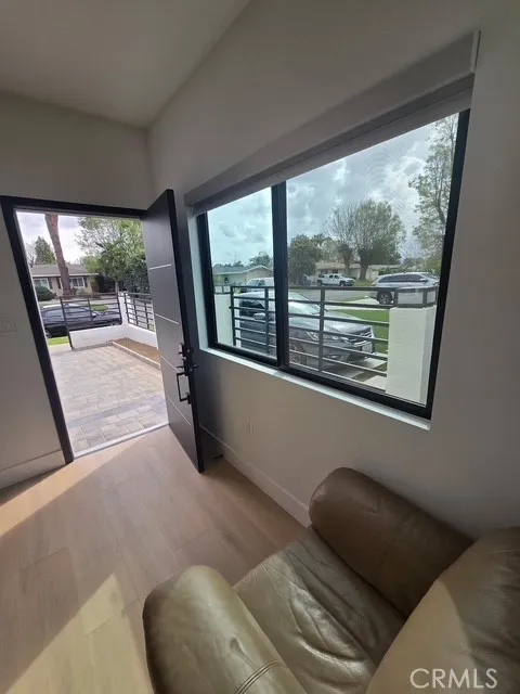 8613 Oakdale Avenue Winnetka, CA 91306
