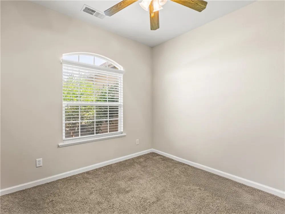 6249 W Dovewood Fresno, CA 93723