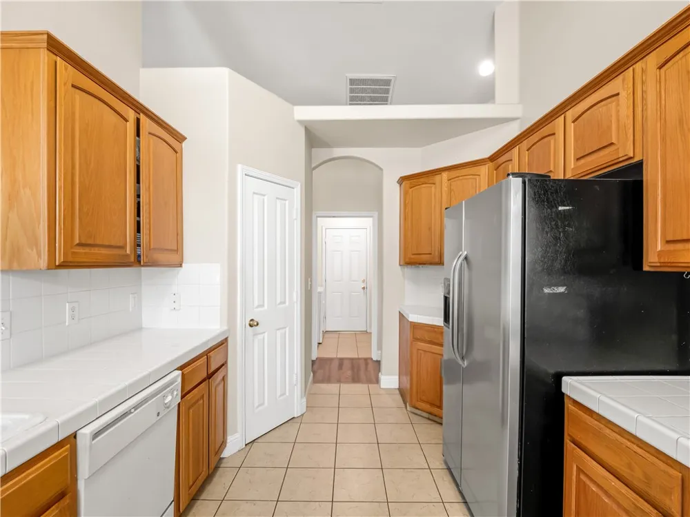 6249 W Dovewood Fresno, CA 93723