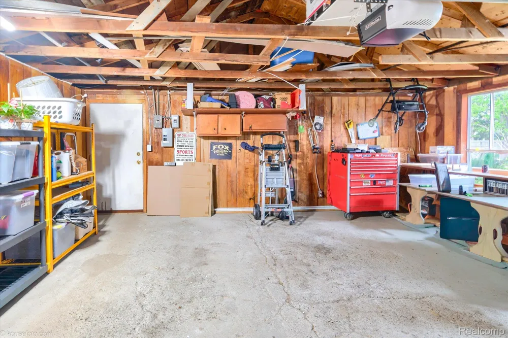 9254 Genesee Road Thetford Township, MI 48458