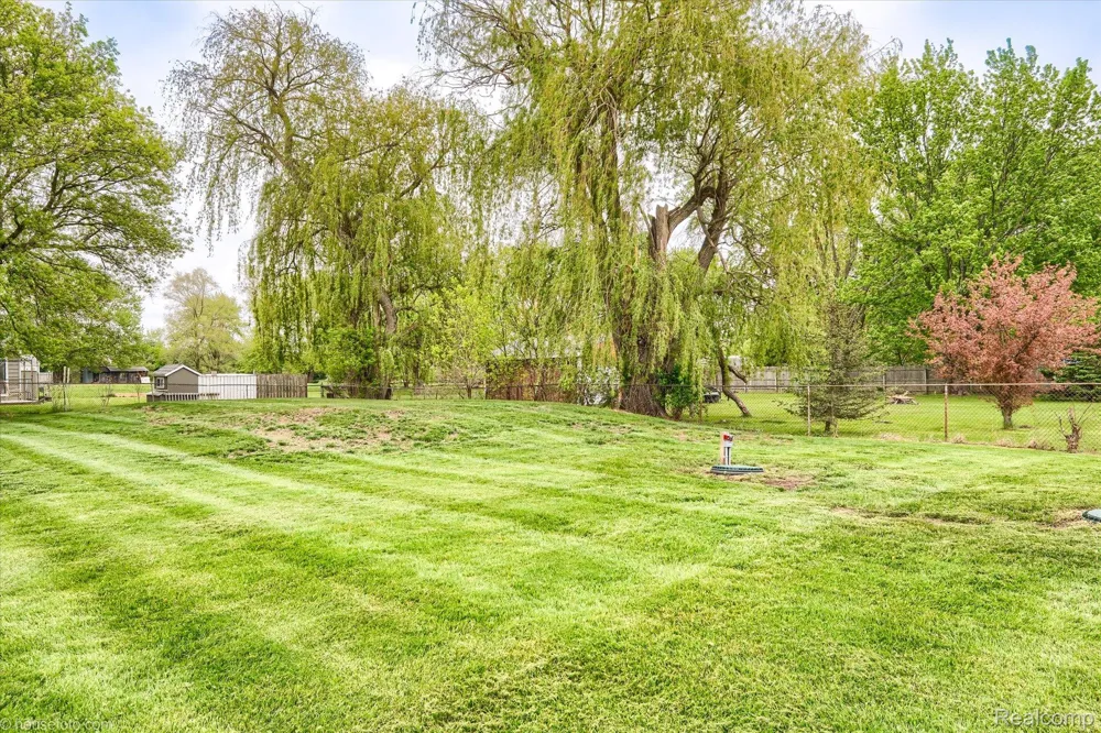 9254 Genesee Road Thetford Township, MI 48458