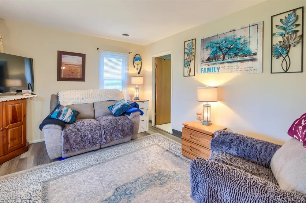 9254 Genesee Road Thetford Township, MI 48458