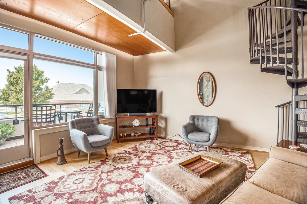 105 W Danaher Street #201 Ludington City, MI 49431