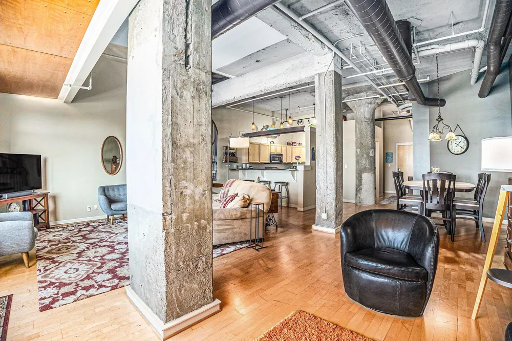 105 W Danaher Street #201 Ludington City, MI 49431