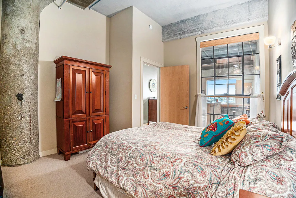 105 W Danaher Street #201 Ludington City, MI 49431