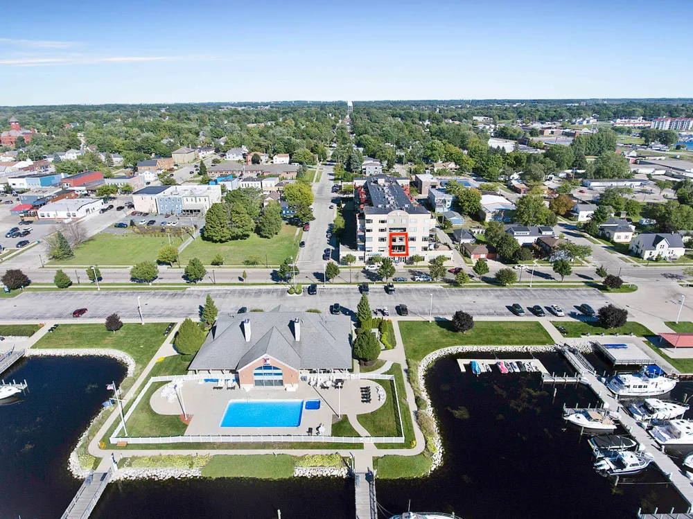 105 W Danaher Street #201 Ludington City, MI 49431