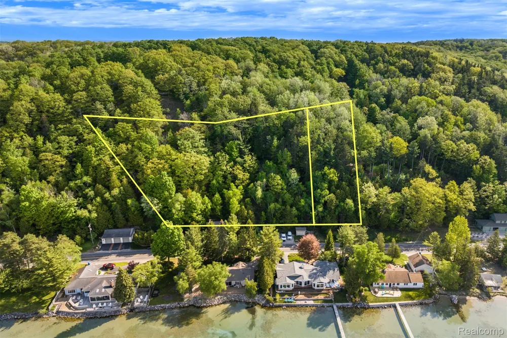 Spring Valley Drive Lake Township, MI 49617