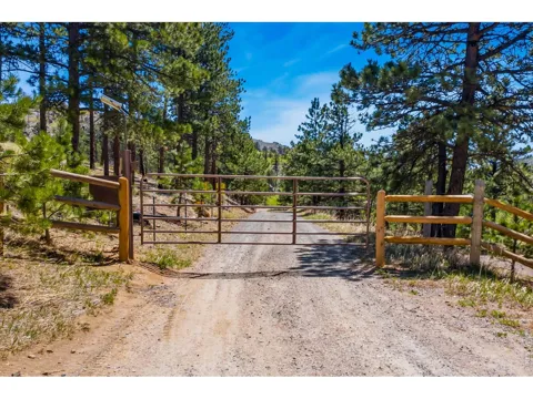 1899 Spring Valley Road