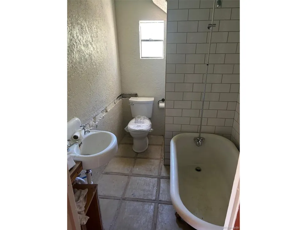 1380 Oak Drive Westcliffe, CO 81252