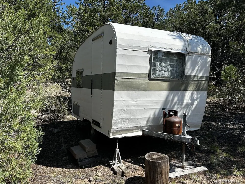 1380 Oak Drive Westcliffe, CO 81252