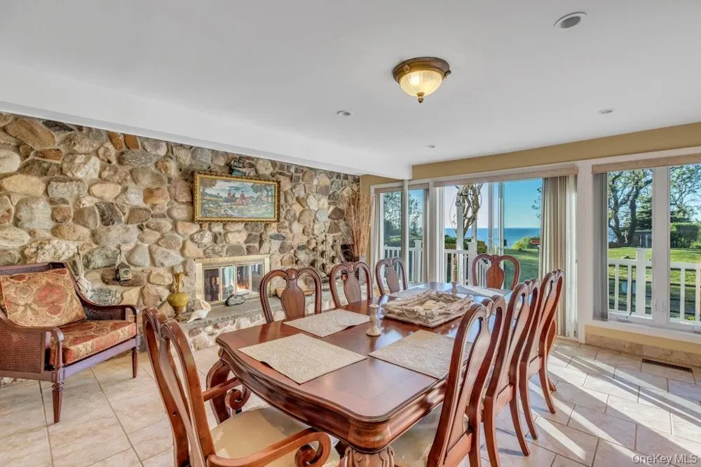 995 Red Fox Road Mattituck, NY 11952