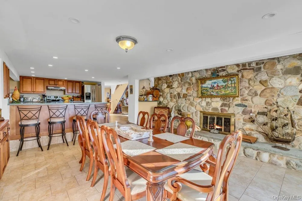 995 Red Fox Road Mattituck, NY 11952