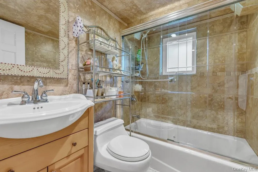 995 Red Fox Road Mattituck, NY 11952