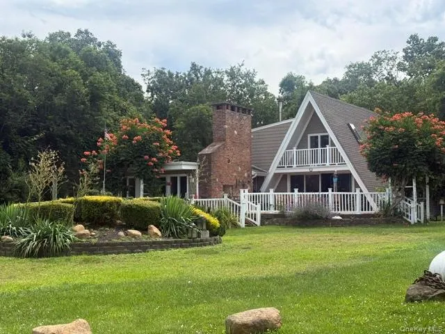 995 Red Fox Road Mattituck, NY 11952