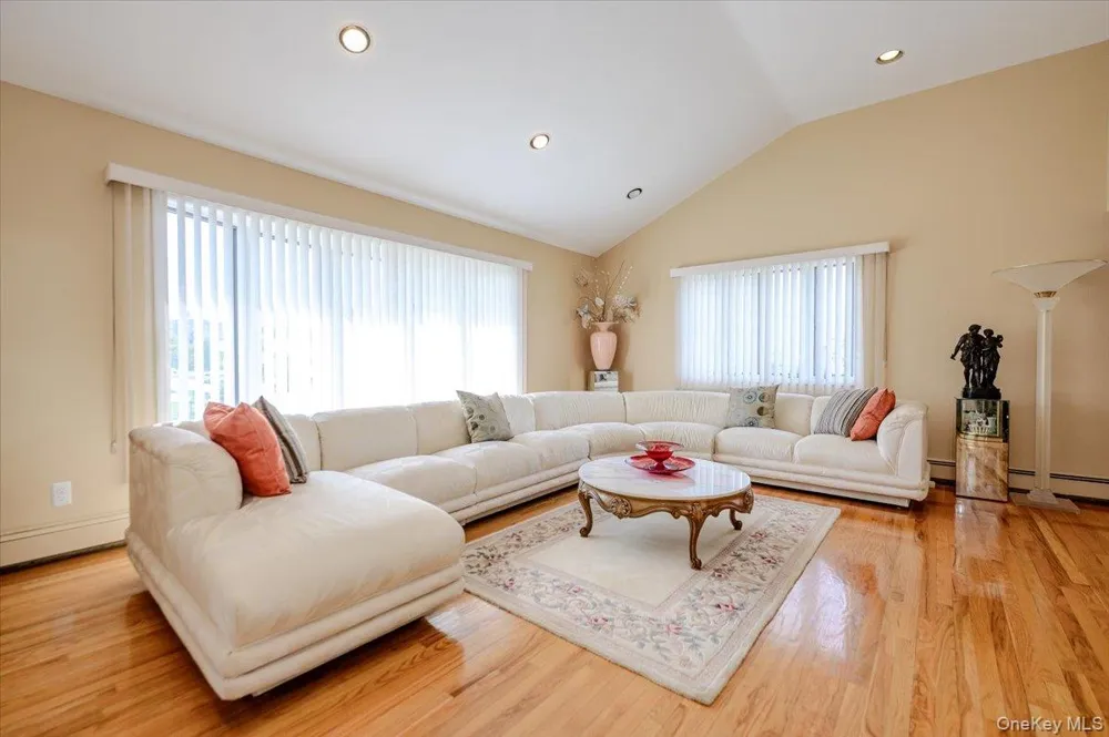 159 National Boulevard Long Beach, NY 11561