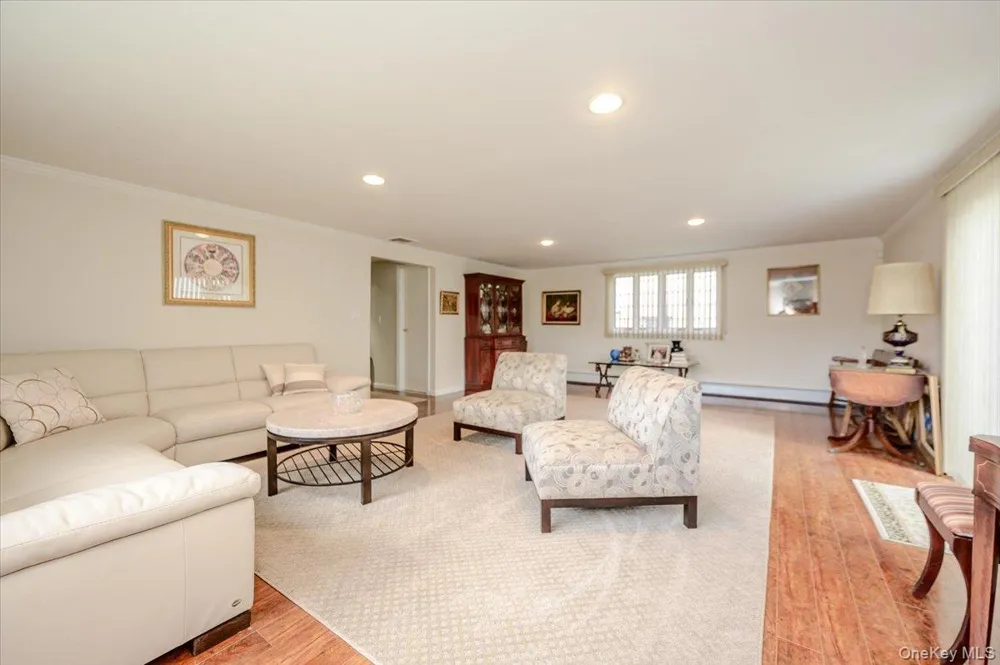 159 National Boulevard Long Beach, NY 11561