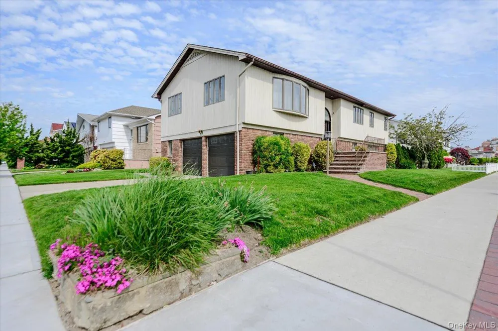 159 National Boulevard Long Beach, NY 11561