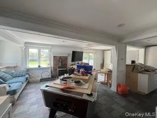 106 Lewis Road East Quogue, NY 11942
