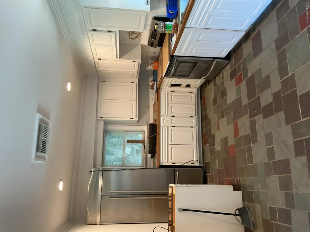 106 Lewis Road East Quogue, NY 11942