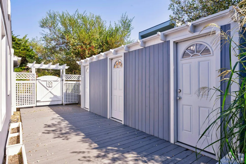 39 Sloop Walk Ocean Beach, NY 11770