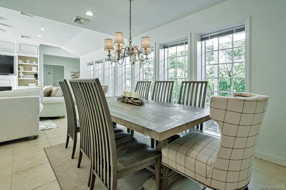 39 Sloop Walk Ocean Beach, NY 11770