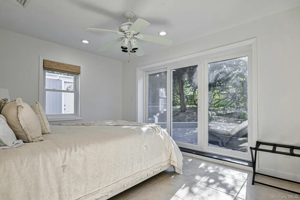 39 Sloop Walk Ocean Beach, NY 11770