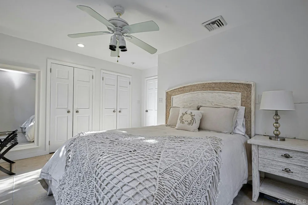 39 Sloop Walk Ocean Beach, NY 11770
