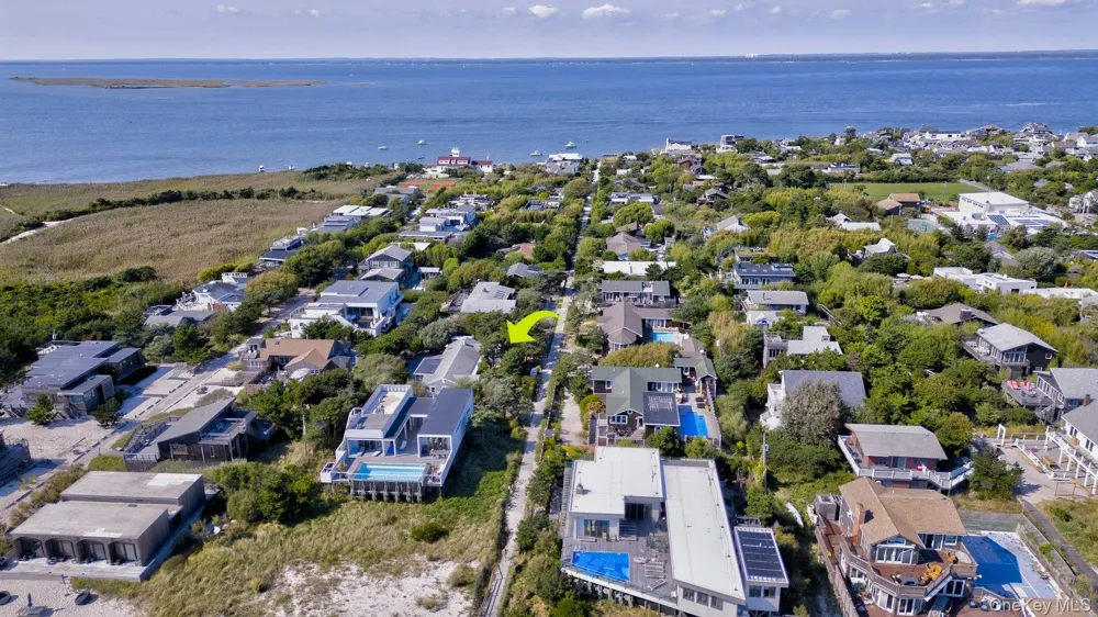 39 Sloop Walk Ocean Beach, NY 11770