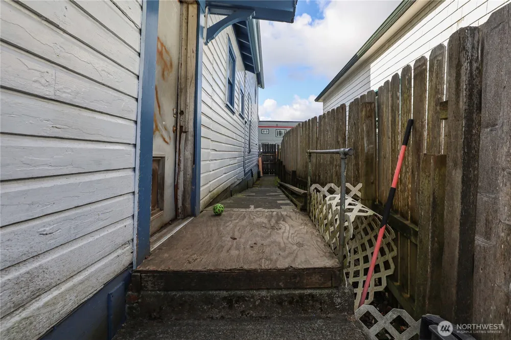 811 W Market Street Aberdeen, WA 98520