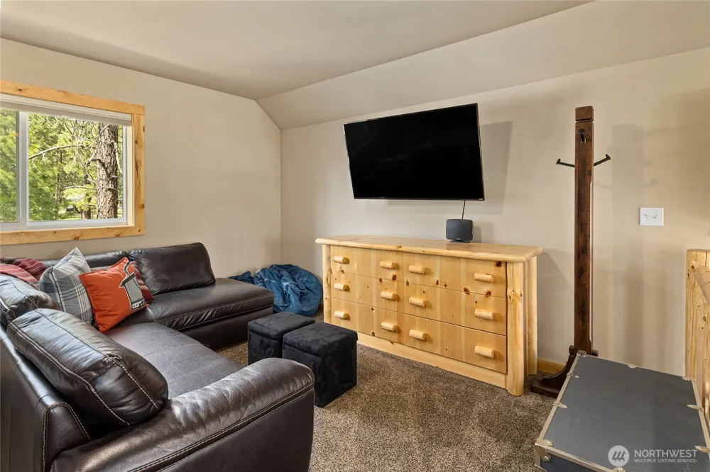 910 Bakers Road Ronald, WA 98940