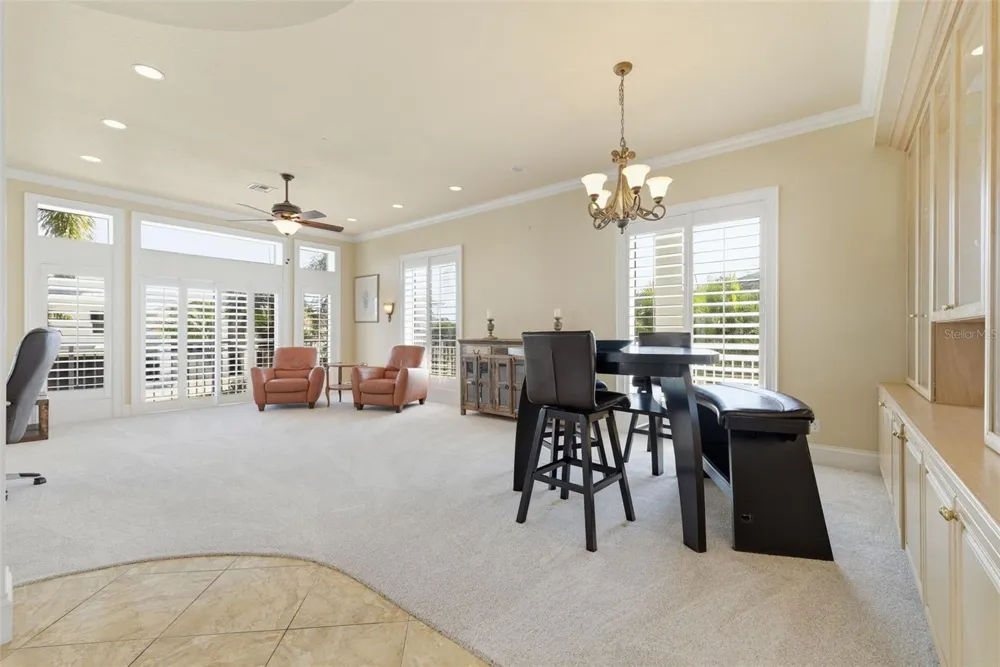 24 PINE CIRCLE Belleair, FL 33756