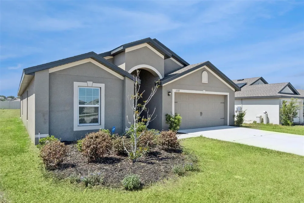 1729 CANAAN LOOP Dundee, FL 33838
