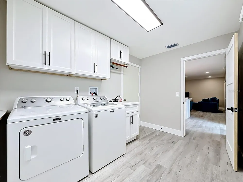 508 SHORE DRIVE Largo, FL 33771