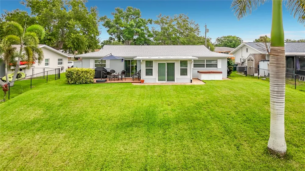 508 SHORE DRIVE Largo, FL 33771