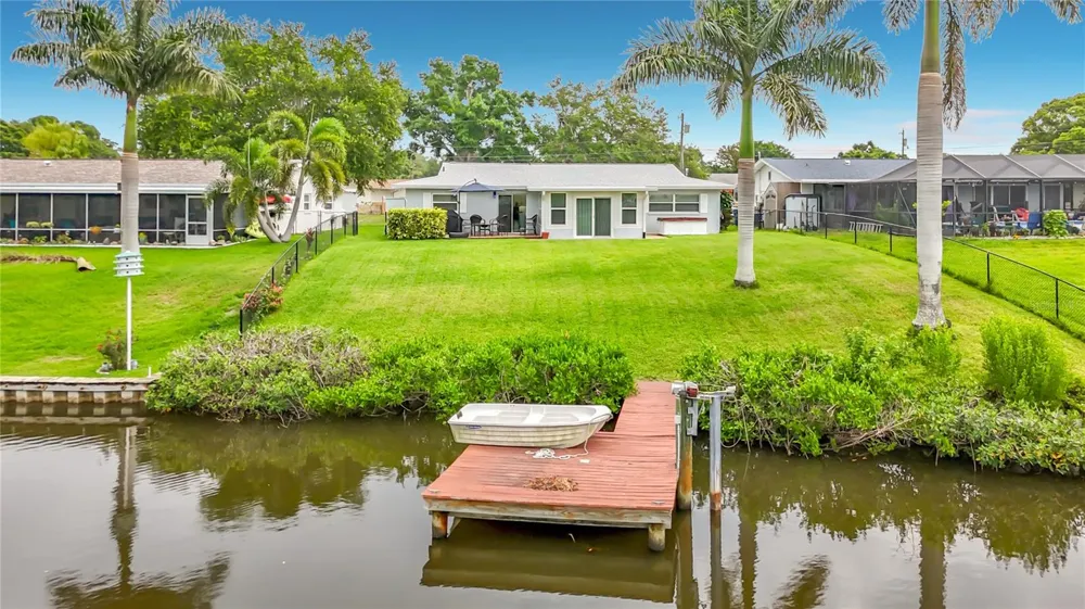 508 SHORE DRIVE Largo, FL 33771