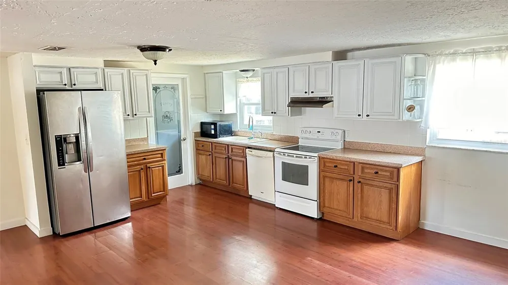5891 93RD AVENUE Pinellas Park, FL 33782