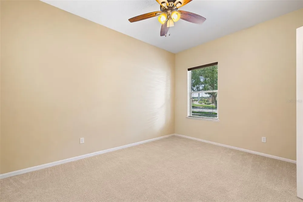 3216 LYNROCK AVENUE Dundee, FL 33838
