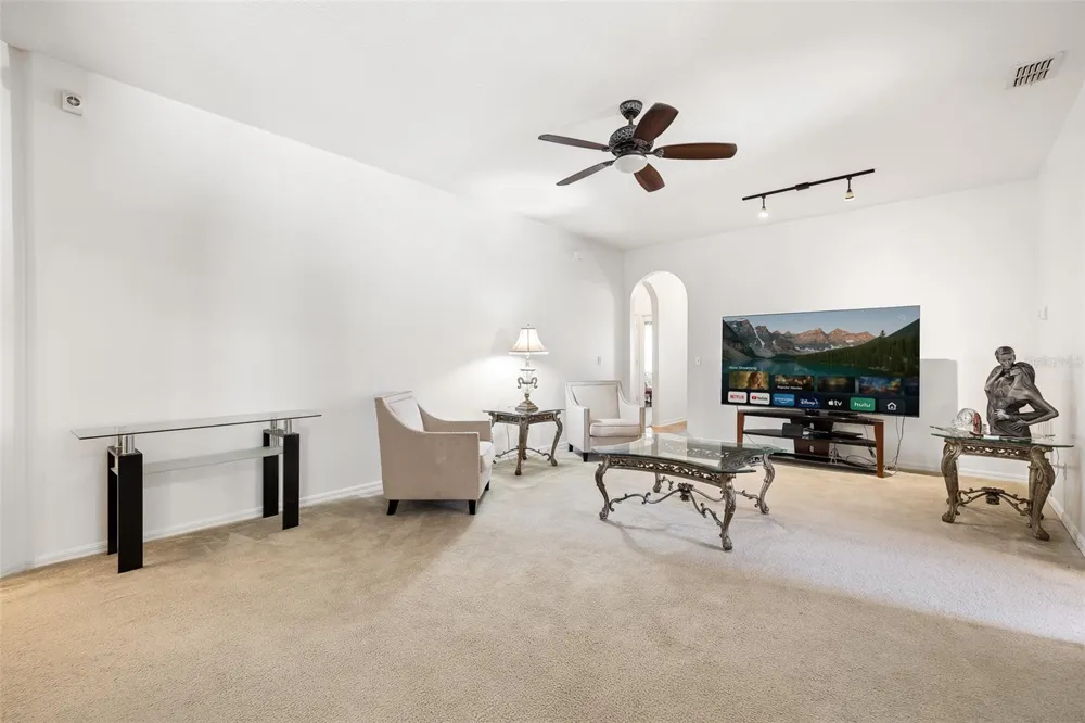 3216 LYNROCK AVENUE Dundee, FL 33838
