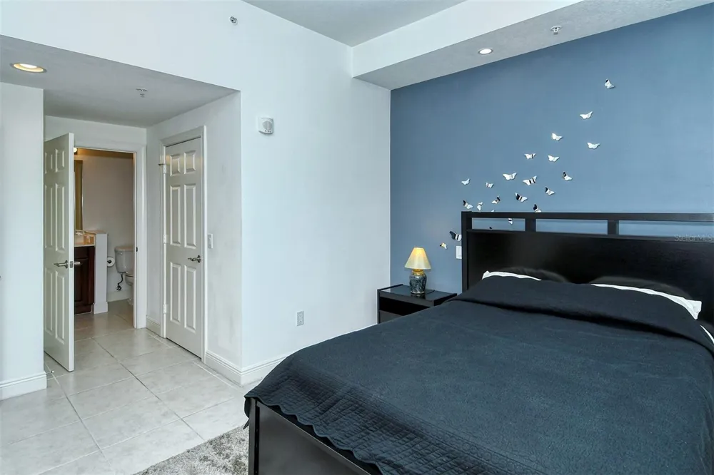 800 TAMIAMI TRAIL #203 Sarasota, FL 34236