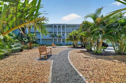 1706 BELLEAIR FOREST DRIVE #220