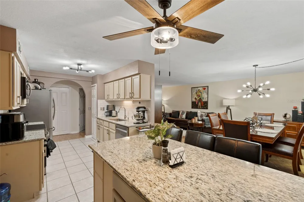100 E OAK TERRACE DRIVE #A2 Leesburg, FL 34748