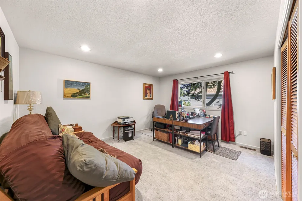 6874 Golf View Drive Lynden, WA 98264