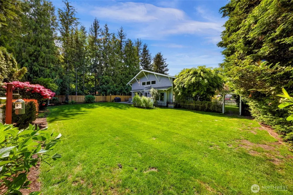 6874 Golf View Drive Lynden, WA 98264
