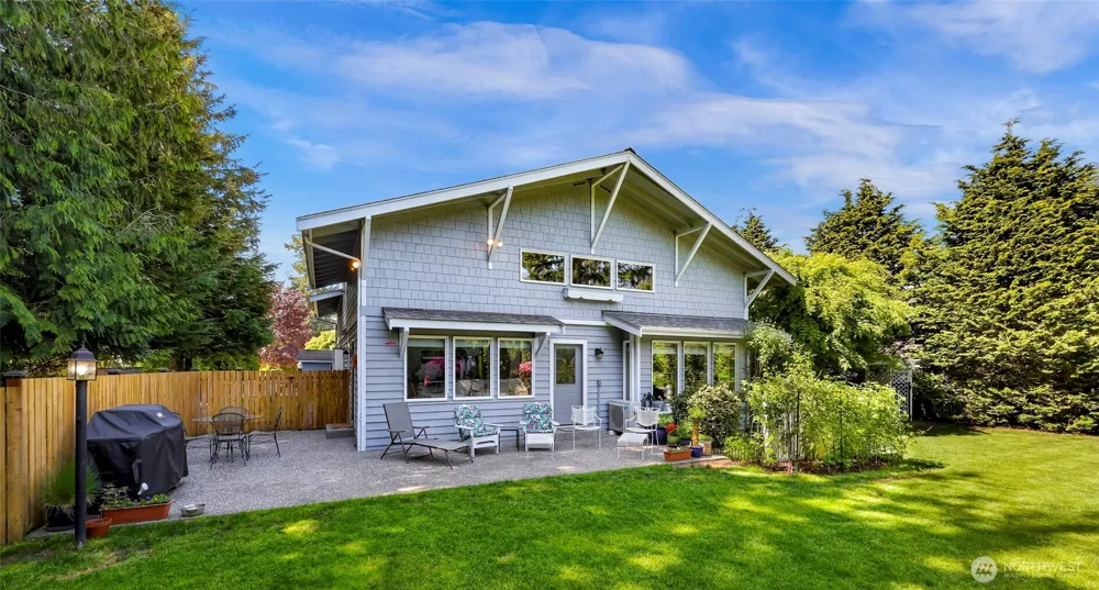 6874 Golf View Drive Lynden, WA 98264