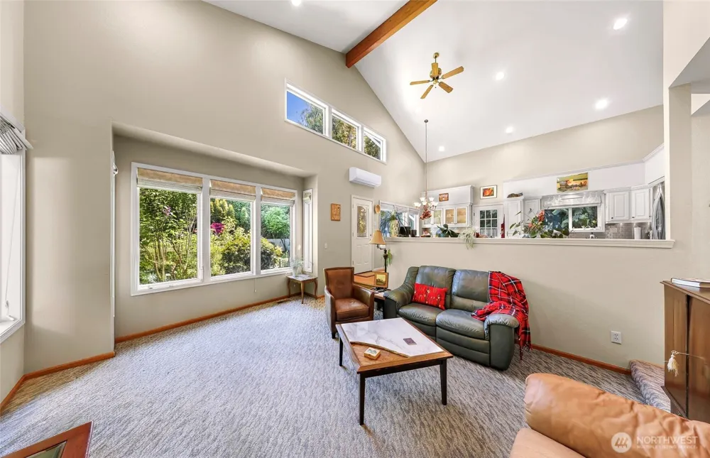 6874 Golf View Drive Lynden, WA 98264