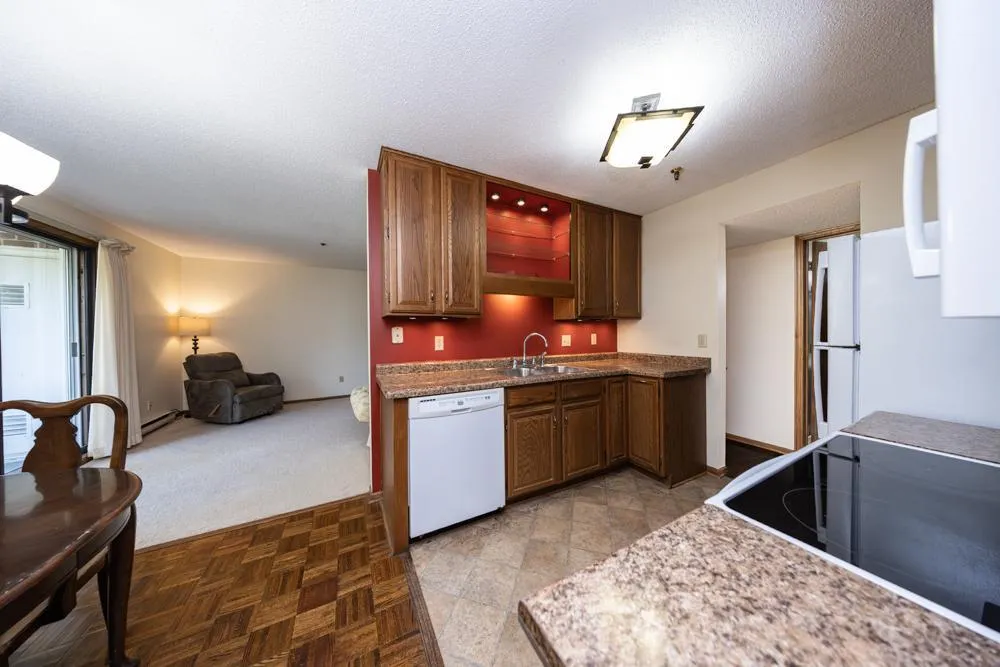 723 Larpenteur Avenue E #723A Maplewood, MN 55117