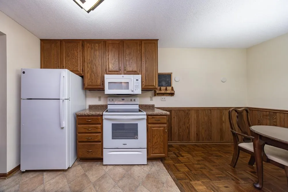 723 Larpenteur Avenue E #723A Maplewood, MN 55117